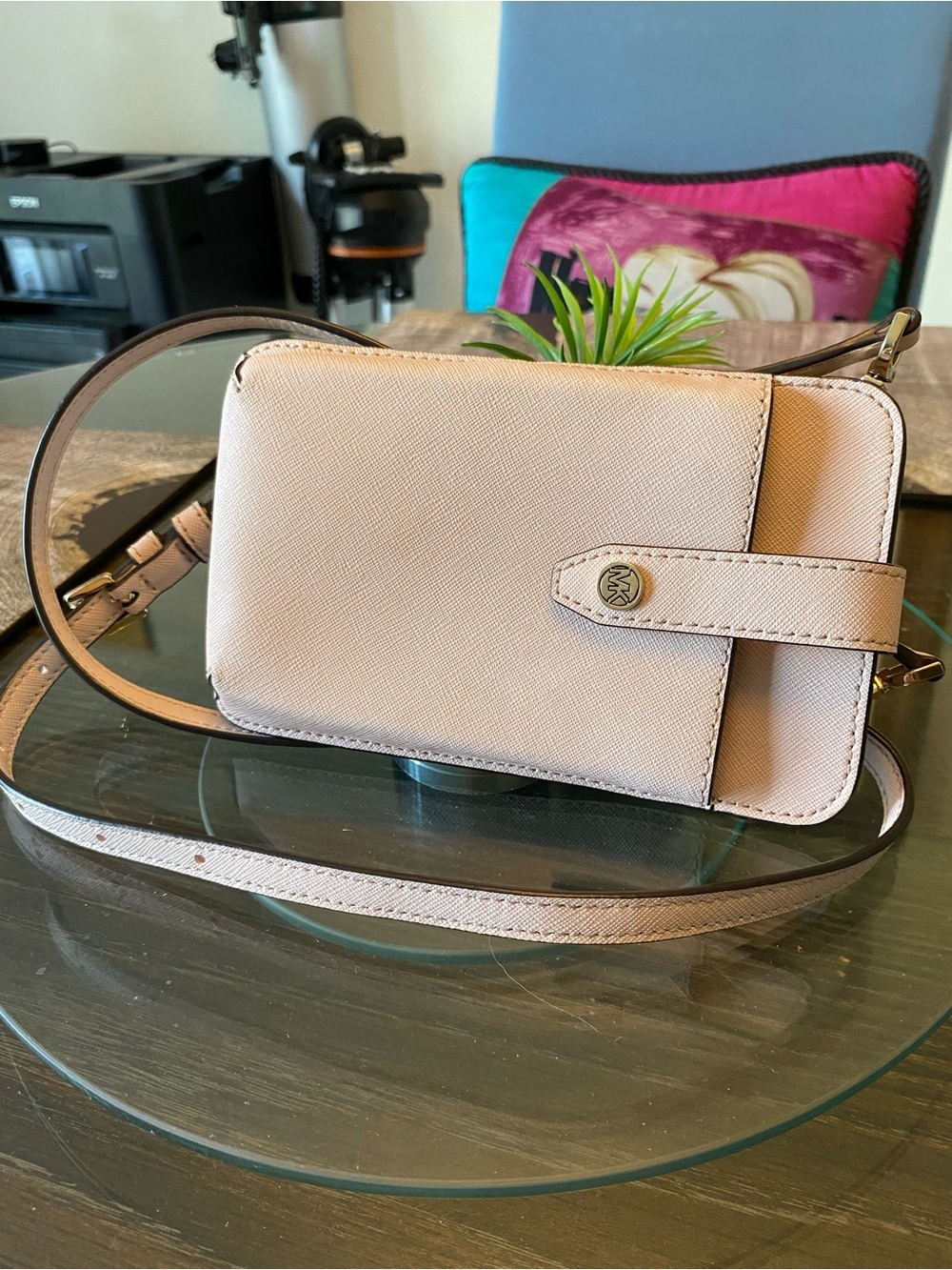 Michael Kors Pale Pink Saffiano Crossbody Phone Wallet